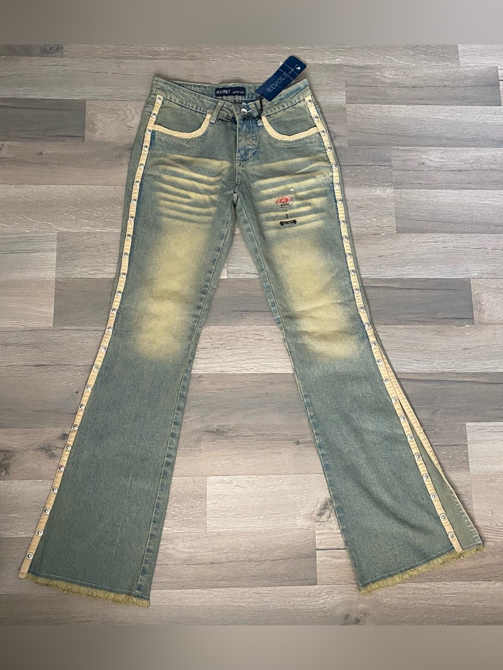 Vintage Y2K 2000s Revolt Studded Faded Low Rise Flare Jeans Side Slit Size 3